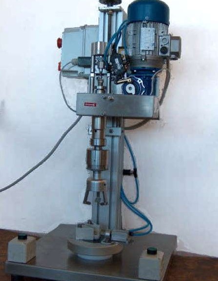 Tappatrice Pneumatica per flaconi di sapone liquido