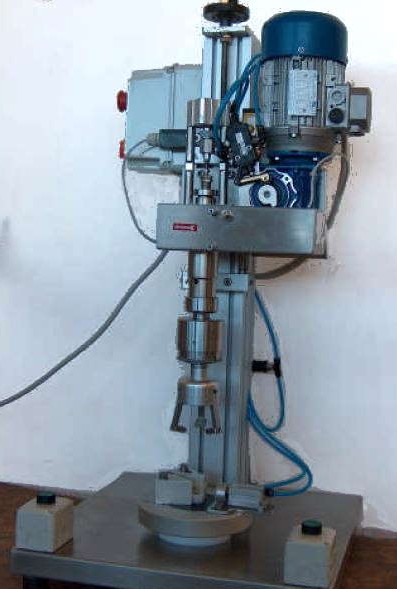 Machine a Capper pour Savon Liquide